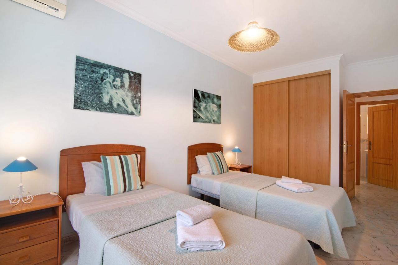 Columbus Beach Apartment Quarteira Esterno foto